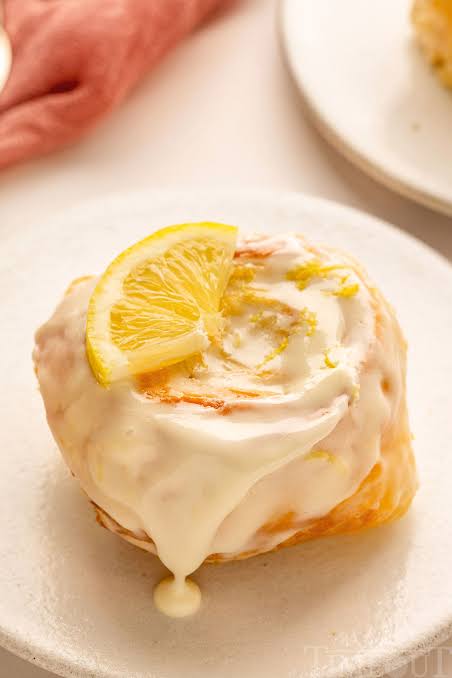 Lemon tart white chocolate roll